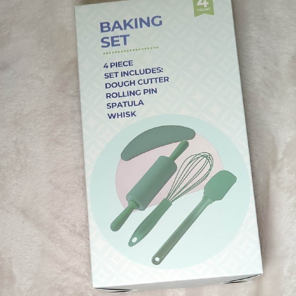 Green Baking Set - 4 Piece Kitchen Tool Set